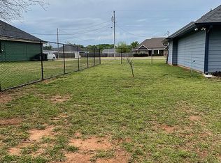 6 Farmboy Ct, Fort Mitchell, AL 36856