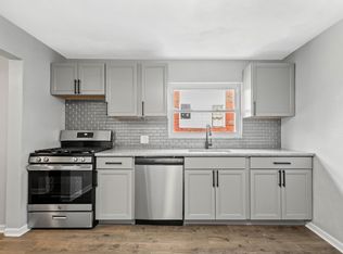 5404 Broad St, Pleasant Hills, PA 15236