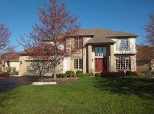 1N502 Bob O Link Dr, Winfield, IL 60190