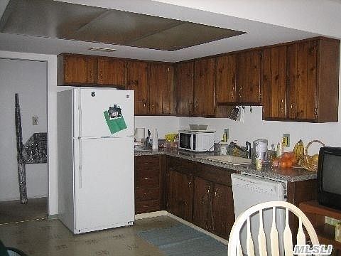 3rd image of 88 Manchester Ln