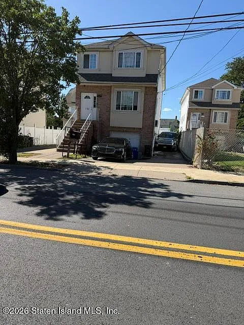 136 South Ave