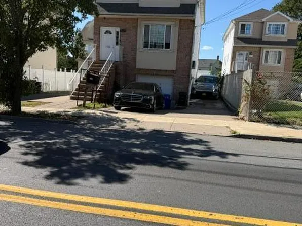 136 South Ave, Staten Island, NY 10303