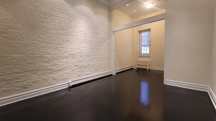 Rented by Julien Aractingi, LREB | media 3