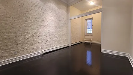 Rented by Julien Aractingi, LREB