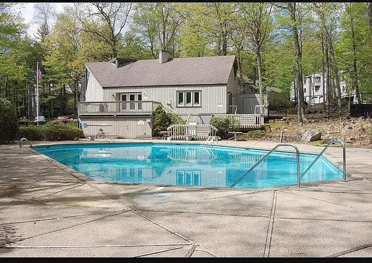 7 Staunton Ct #G — Photo 2