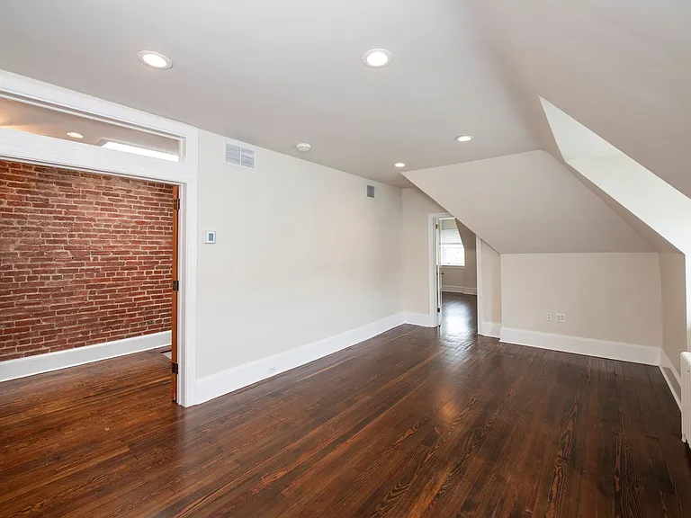 36 E Chestnut Hill Ave — Photo 13