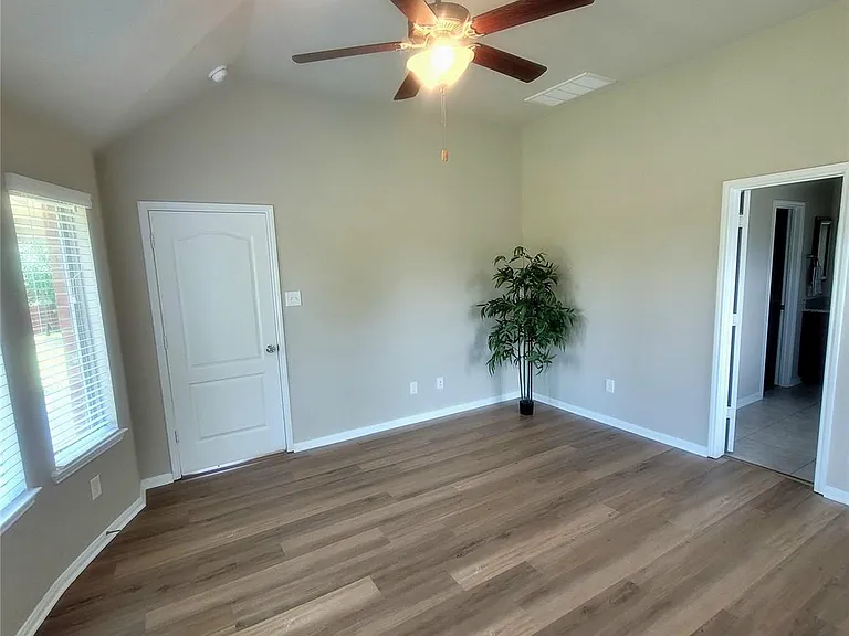 10659 Dolce Ln — Photo 19