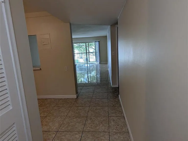 9800 N Hollybrook Lake Dr #9303 — Photo 5