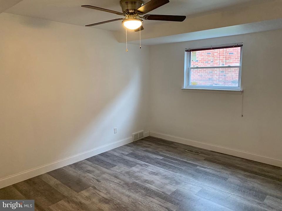 1st image of 1926 Goodnaw St Floor 1