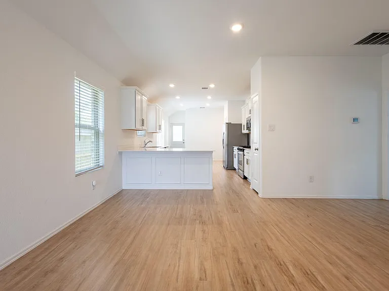 19396 Villa Mesa Dr — Photo 8