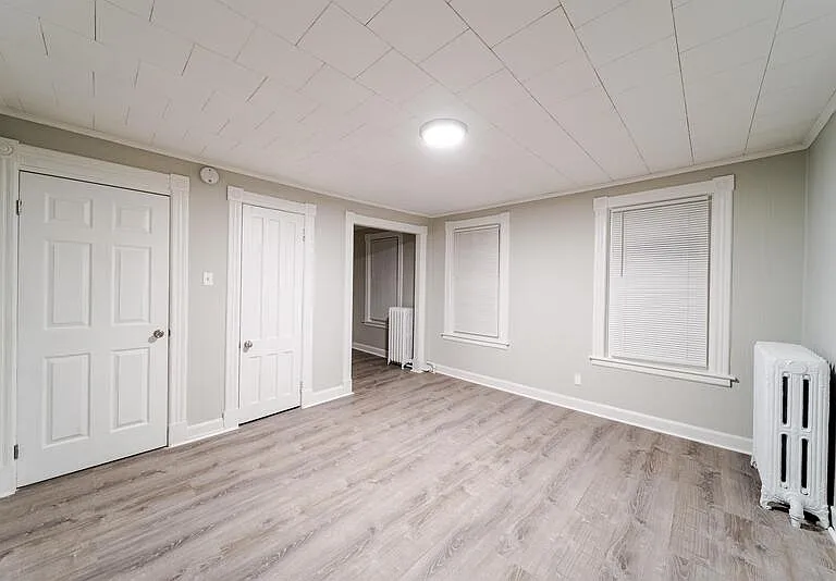 139 N Pine Ave — Photo 24