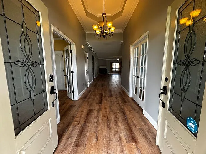 5 bed, 4.0 bath, 3617 sqft, $2,995 — Photo 3