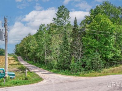 I Rd, Cornell, MI, 49818