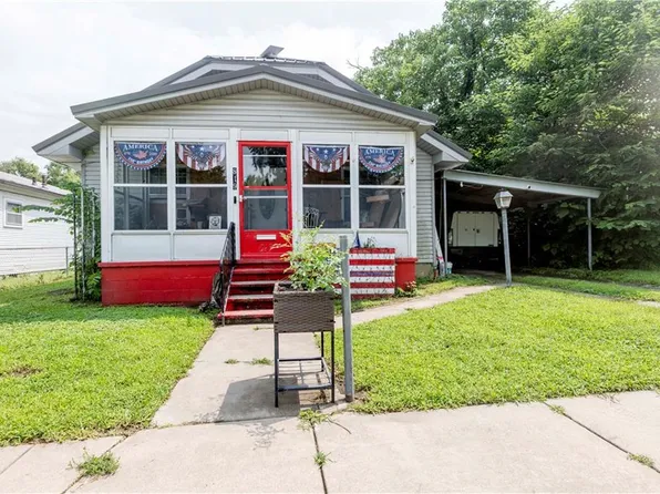 819 E Poplar St, Independence, KS 67301