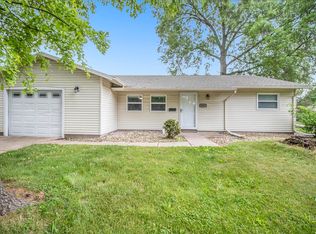 1502 Orkney Dr, South Bend, IN 46614