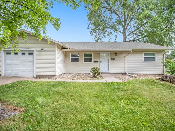 1502 Orkney Dr, South Bend, IN 46614