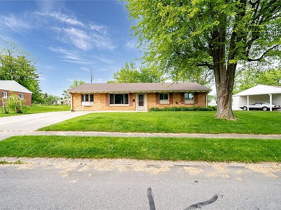 3rd image of 70 Brent Dr