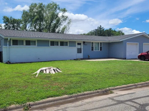 1315 Kingston Dr, Salina, KS 67401