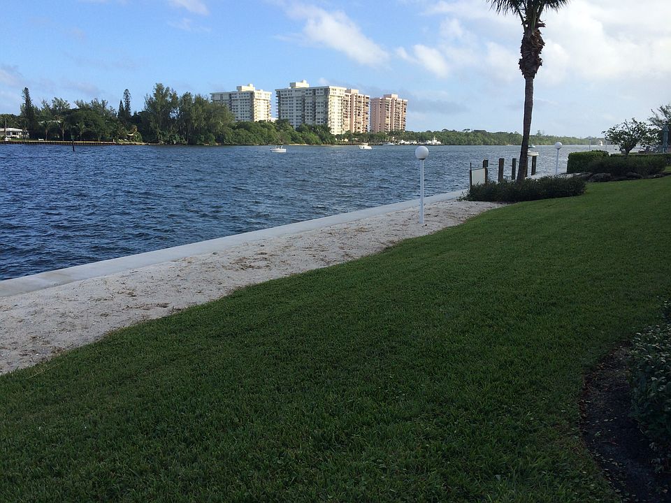 2nd image of 711 NE Harbour Ter #3040