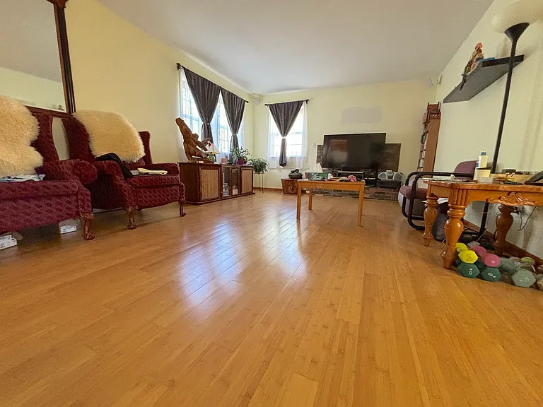 296 N Birchwood Dr #1 — Photo 6