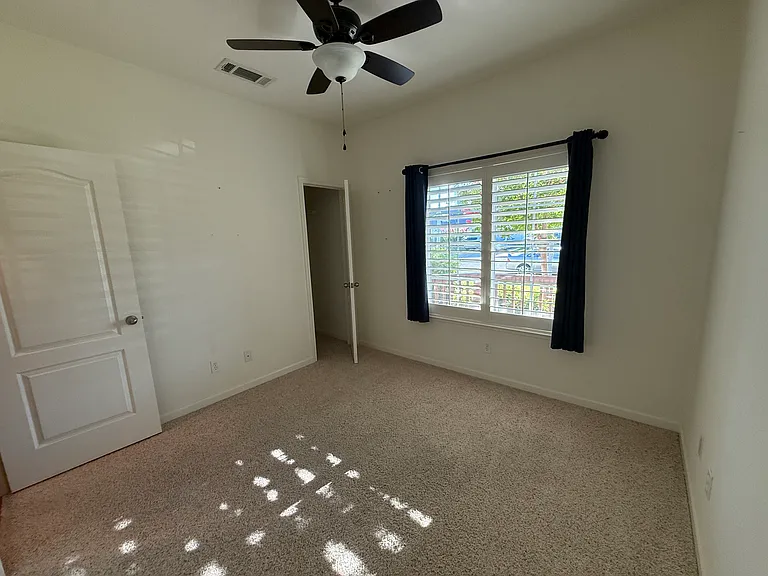 3156 N Arroyo Ave — Photo 11