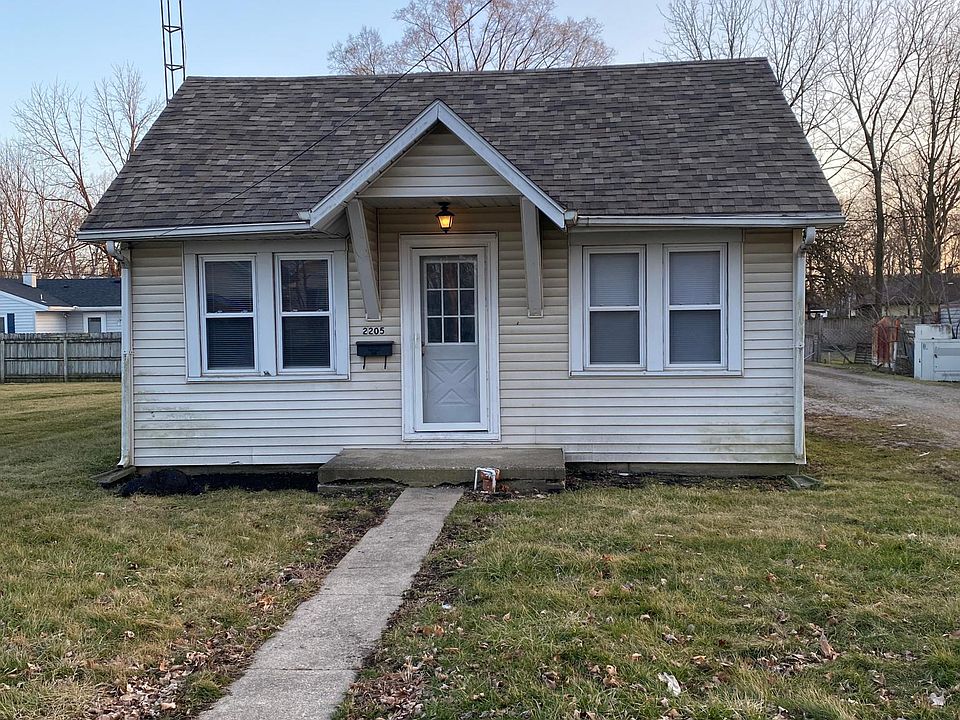2205 E 8th St, Muncie, IN 47302 Zillow