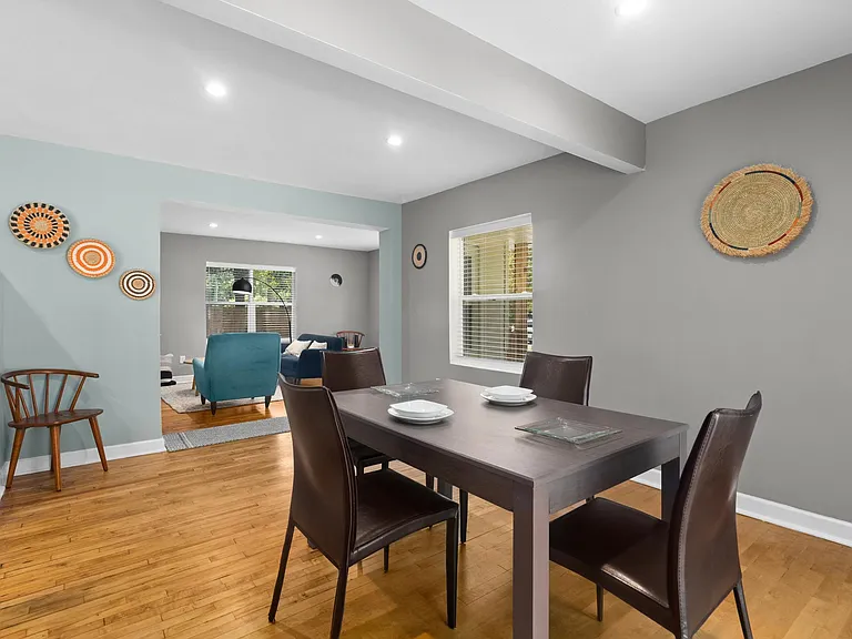 6463 Atlantic Ave — Photo 3
