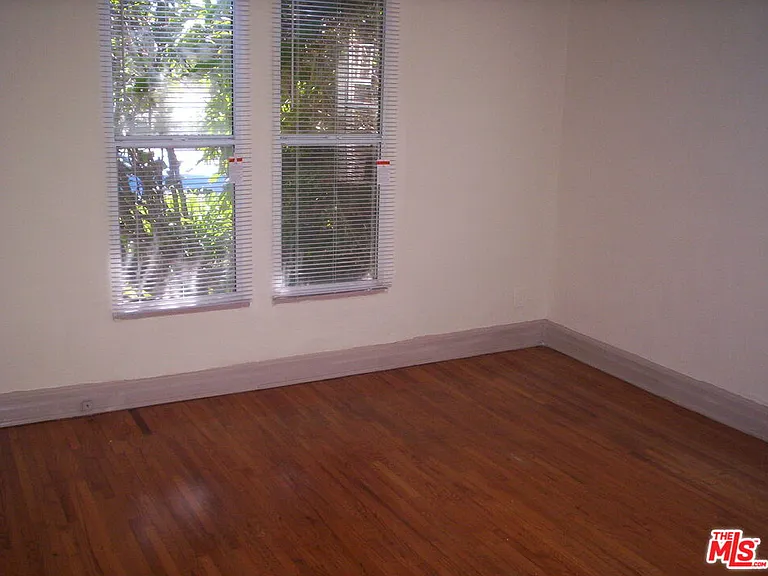 4354 Coolidge Ave — Photo 30