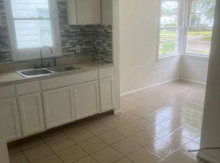 19152 Grandville Ave, Detroit, MI 48219