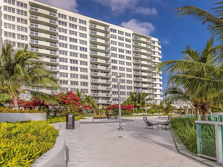 1500 Bay Rd #718S — Photo 9