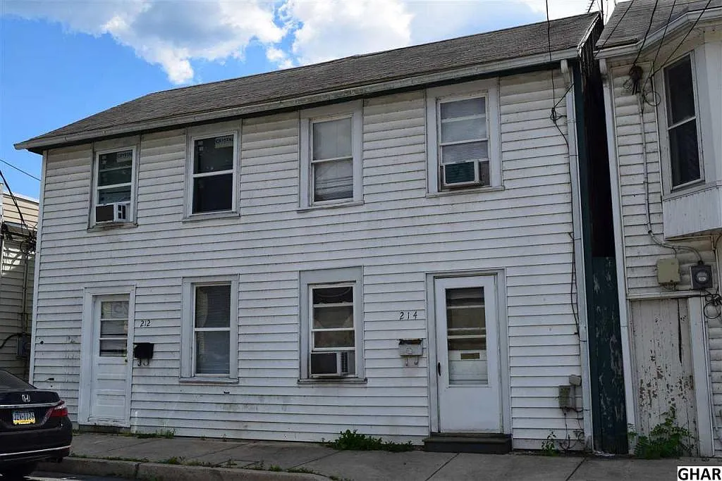 214 State St photo 1