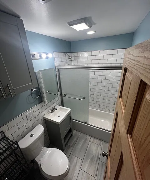 1137 W Bryn Mawr Ave #204 — Photo 5