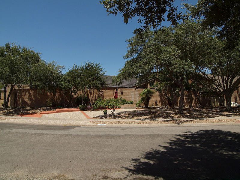 1st image of 5329 Greenbriar Dr