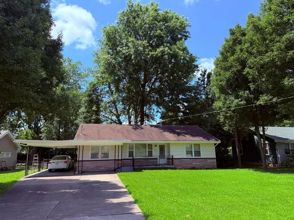 500 W Crestview Street, Springfield, MO 65807