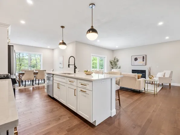 57-57B Mount Ave, Worcester, MA 01606