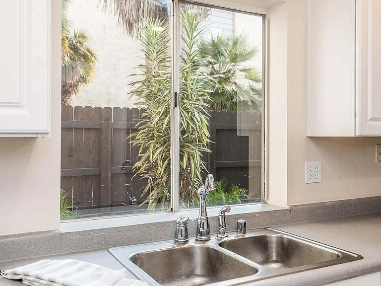 784 Seawind Way #784 — Photo 5