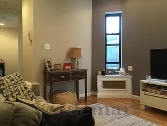 Rented by Lindemar LLC