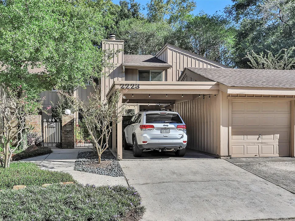 2223 W Settlers Way