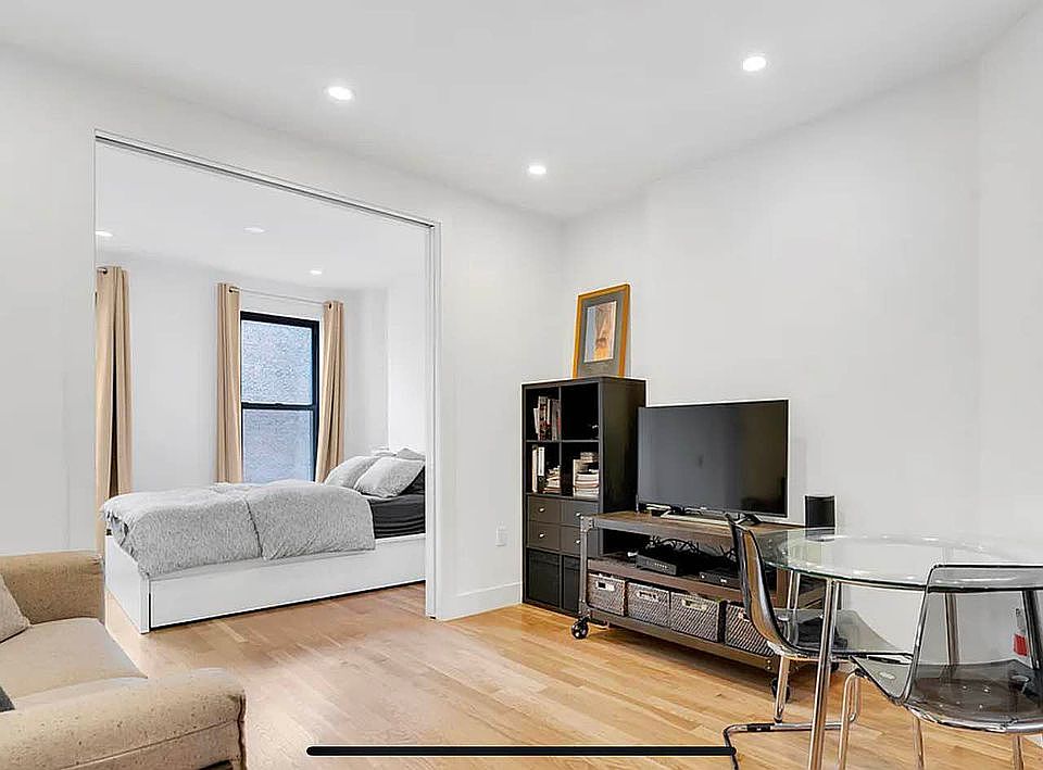 1st image of 223 W 10th St APT 1C