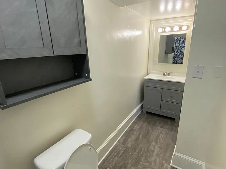 1855 Market St #2 — Photo 8