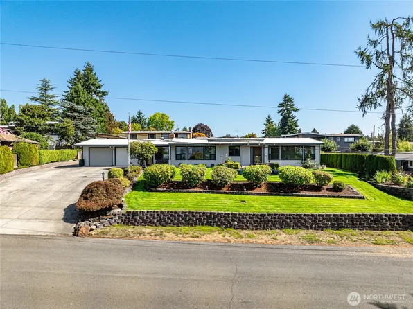 23034 Thunderbird Drive S, Des Moines, WA 98198