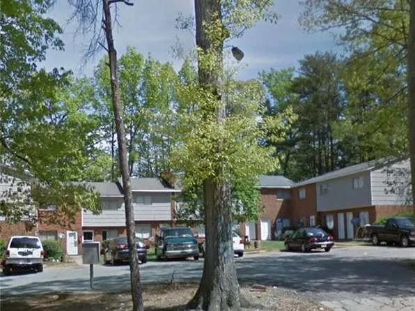 3838 West Ave, Greensboro, NC 27407