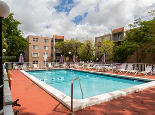 8501 NW 8th St APT 206, Miami, FL 33126