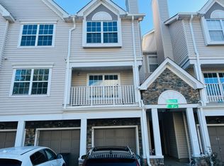 41 Prestwick Way #41, Edison, NJ 08820