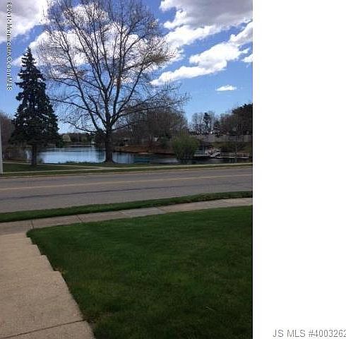 1st image of 860D Dumbarton Dr