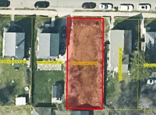 1106 Logan St SE, Grand Rapids, MI 49506