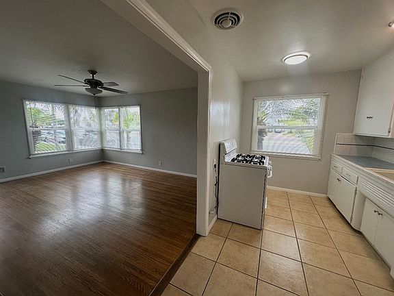 4th image of 4554 N Lakewood Blvd #4558