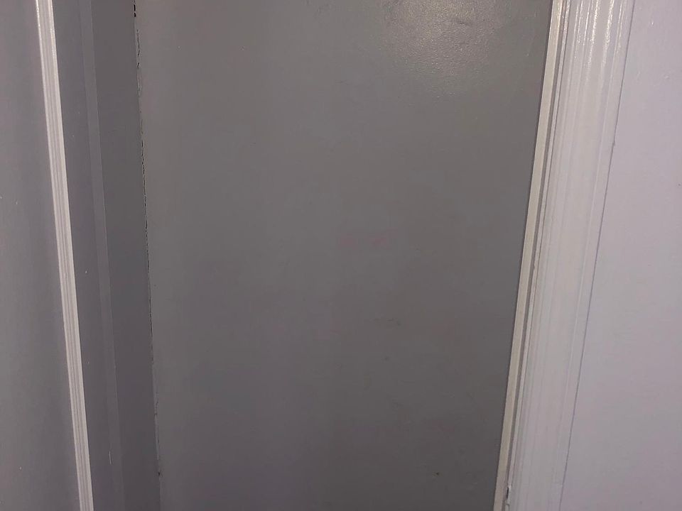 1st image of 24911 Euclid Ave
