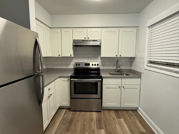 1080 N Wheeling Rd #301, Mount Prospect, IL 60056