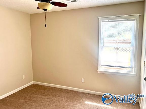 5th image of 211 S Elton Cir